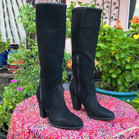 New Vince Camuto Mono Black Tall Suede Leather Boots Made in Brazil - Picture 4 of 17